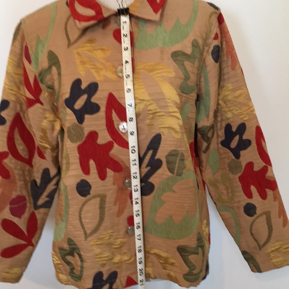 Breckinridge Petite Jacket tan with colored motifs size PL